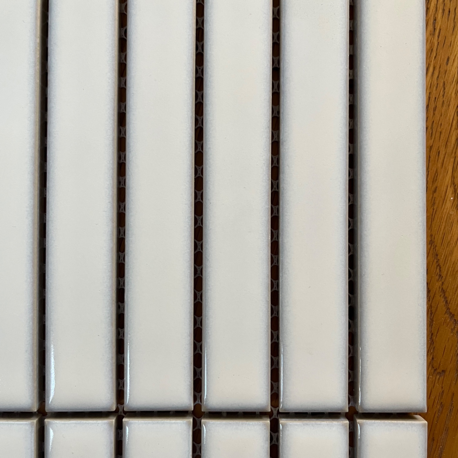 Kit Kat Classic White 30cm x 29.6cm Mosaic Tile — photo 2 of 5