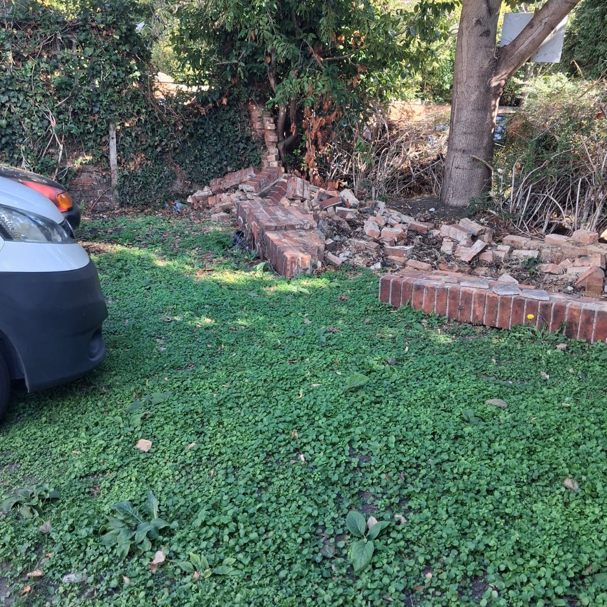 Victorian Red Bricks from collapsed wall — photo 2 of 2