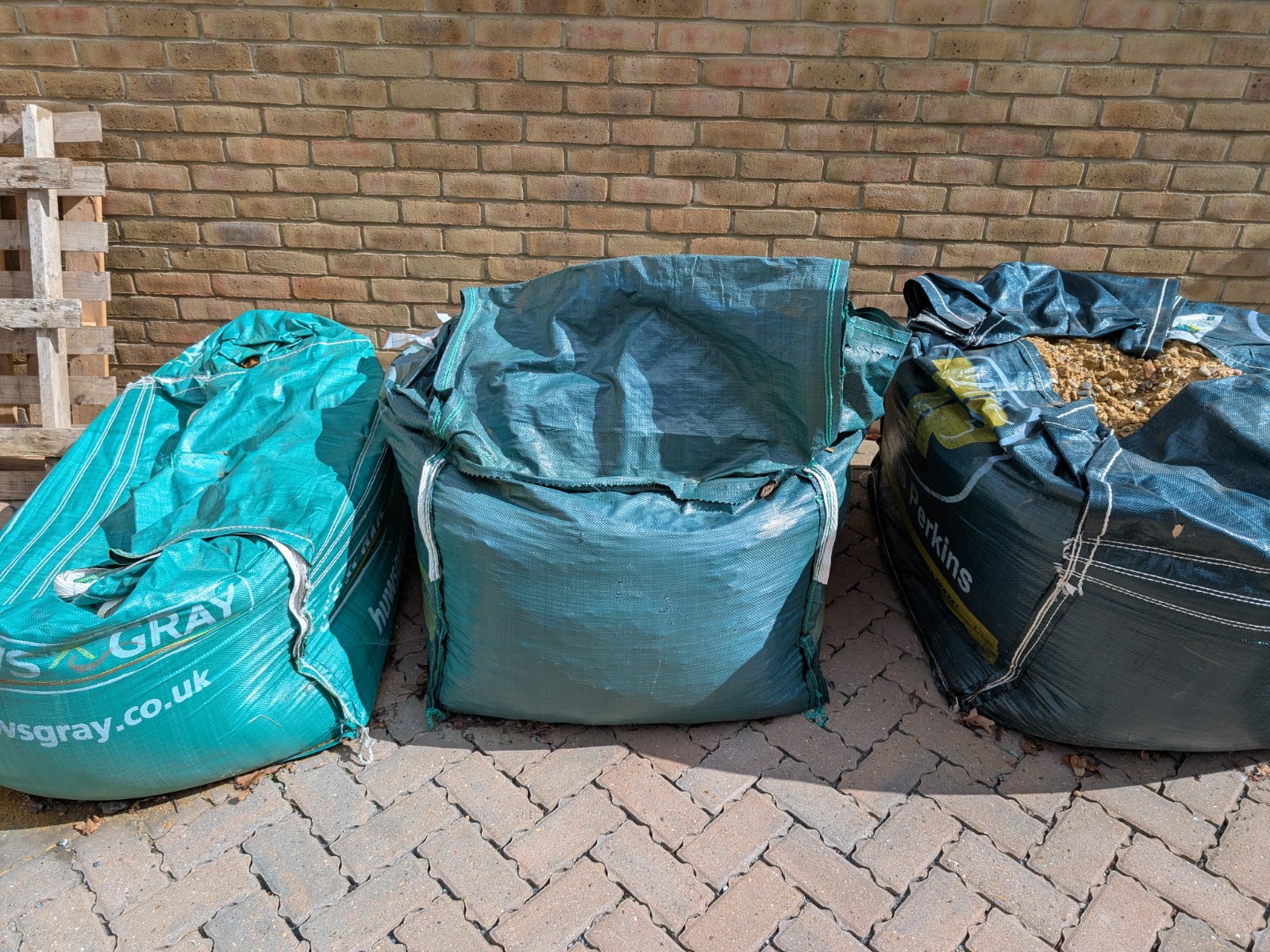FREE Building Materials – Collection Only — photo 1 of 3