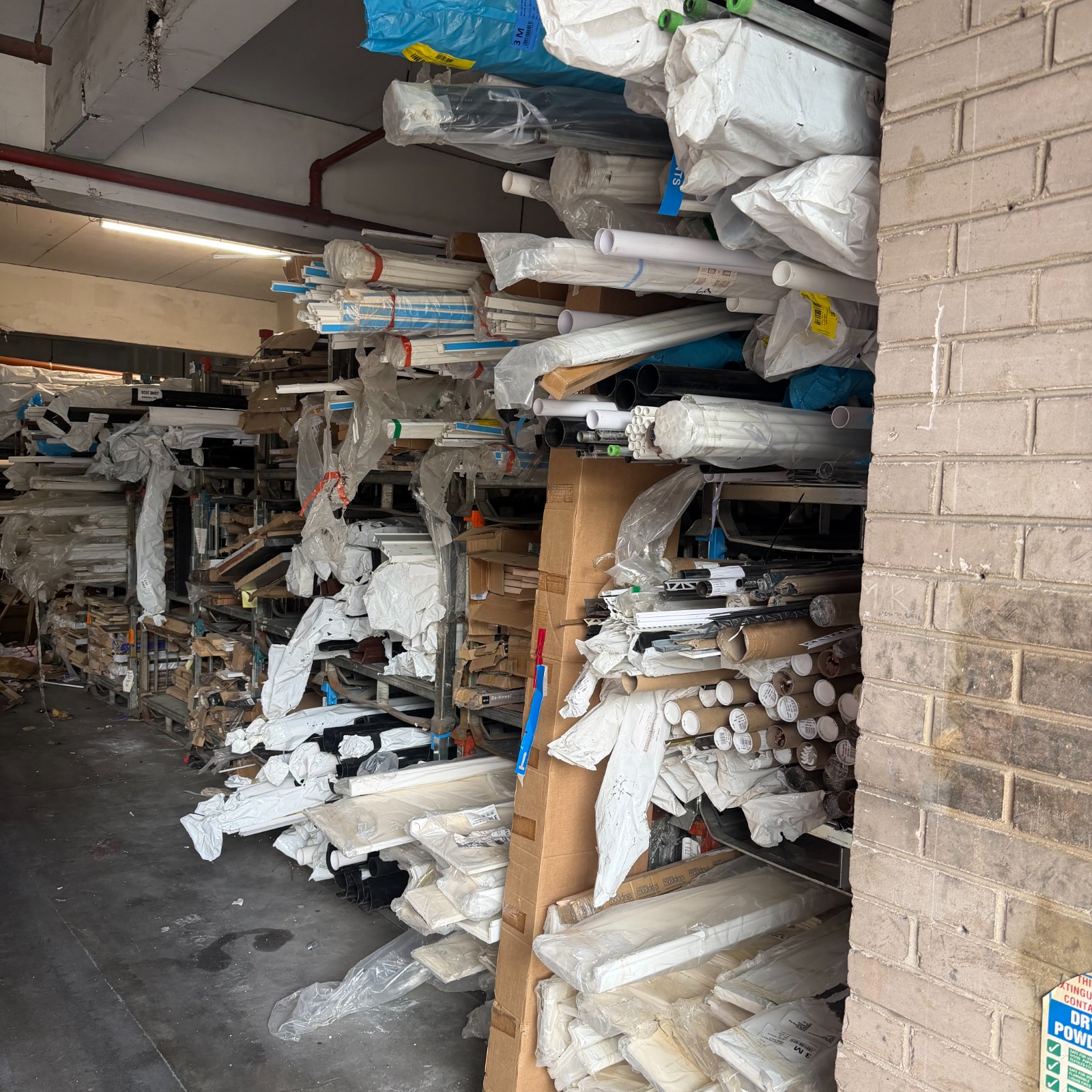 Stillages — photo 4 of 6